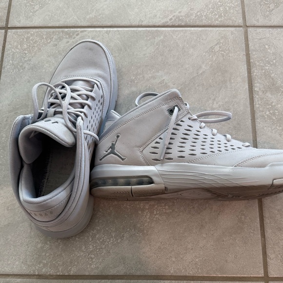 Air Jordan Flight Men's Light Gray Sneakers SIZE 13 - Picture 2 of 3